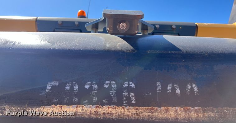 image for item DS3047 2012 Volvo  EC220DL excavator