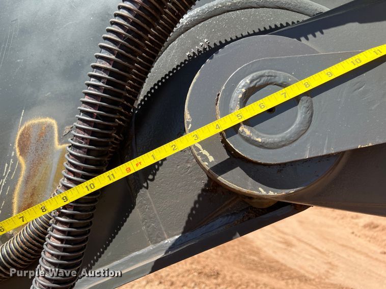 image for item DS3047 2012 Volvo  EC220DL excavator