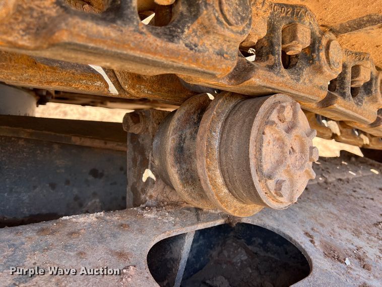 image for item DS3047 2012 Volvo  EC220DL excavator