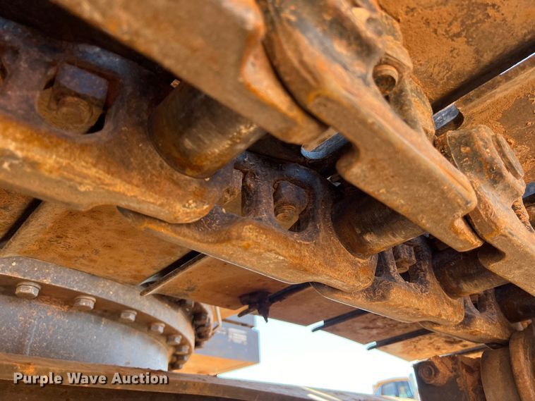 image for item DS3047 2012 Volvo  EC220DL excavator