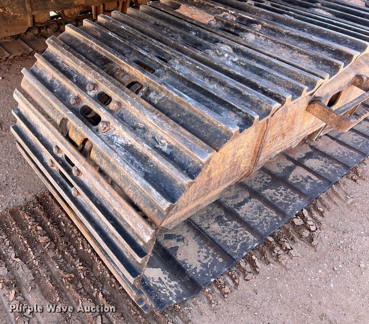 image for item DS3047 2012 Volvo  EC220DL excavator