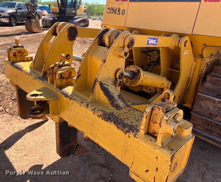 image for item DS3048 2006 John Deere  750J dozer