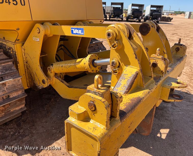 image for item DS3048 2006 John Deere  750J dozer