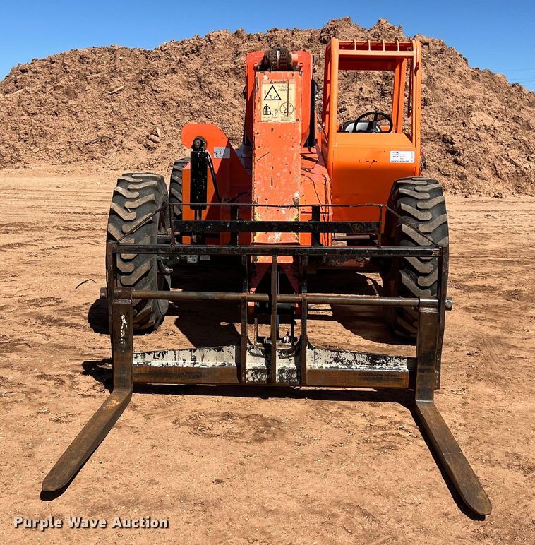 image for item DS3049 2008 Sky Trak 6042 telehandler