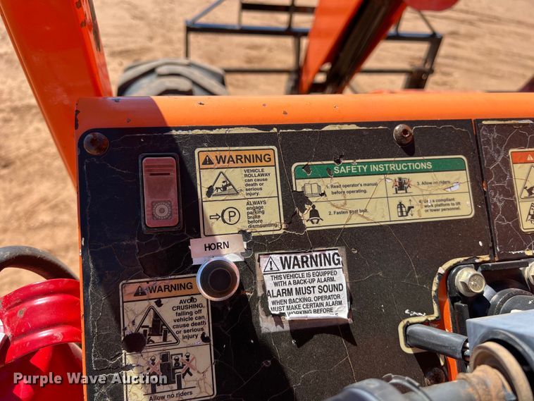 image for item DS3049 2008 Sky Trak 6042 telehandler