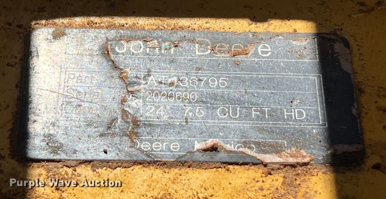 image for item DS3051 2014 John Deere  310SK backhoe