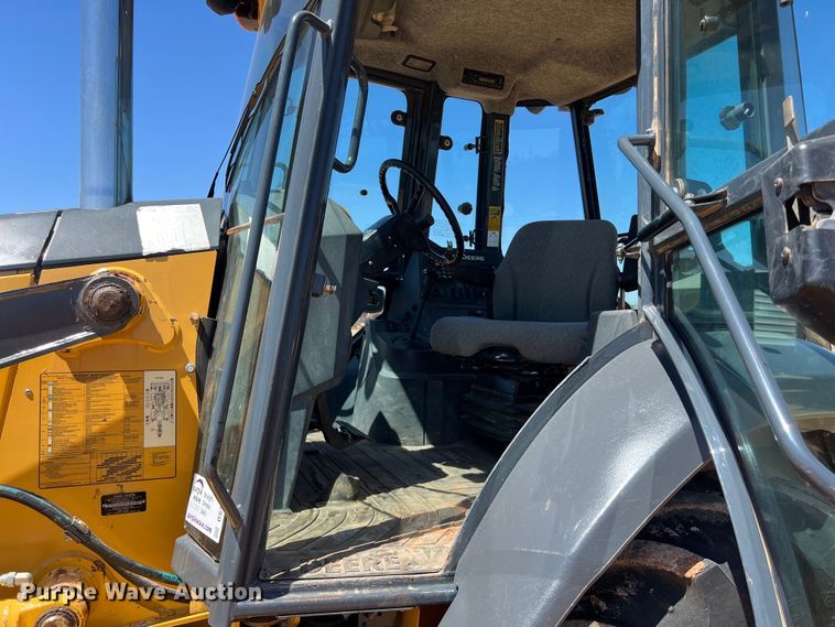 image for item DS3051 2014 John Deere  310SK backhoe