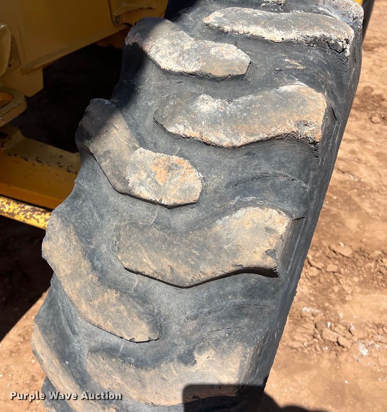 image for item DS3051 2014 John Deere  310SK backhoe