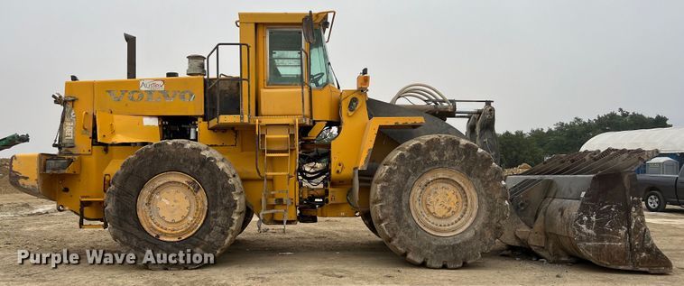 image for item DS3069 2004 Volvo  L330E wheel loader