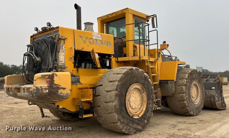 image for item DS3069 2004 Volvo  L330E wheel loader