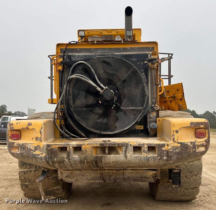 image for item DS3069 2004 Volvo  L330E wheel loader