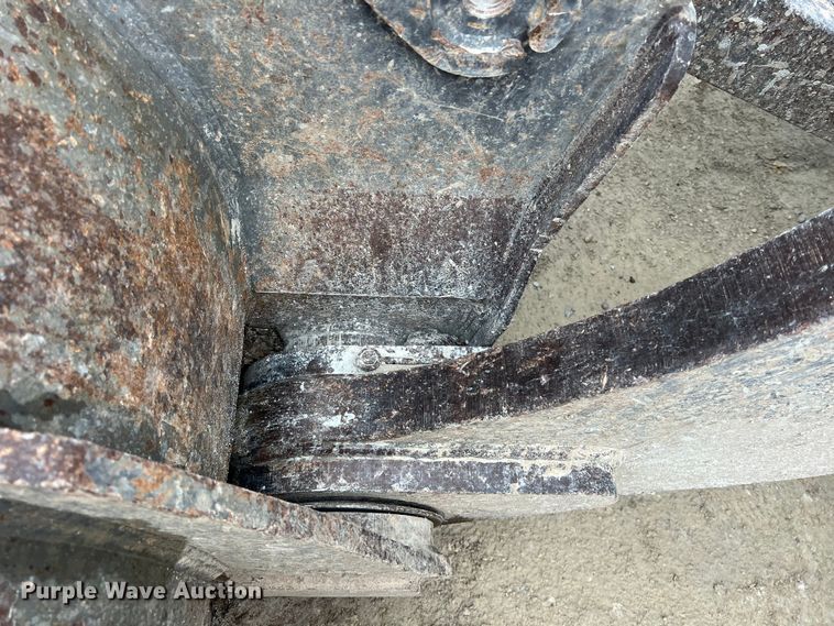 image for item DS3069 2004 Volvo  L330E wheel loader