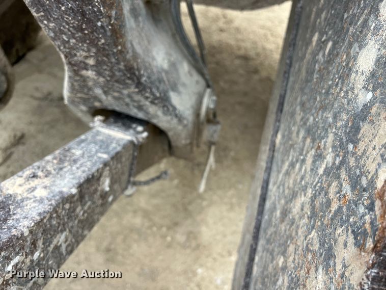 image for item DS3069 2004 Volvo  L330E wheel loader