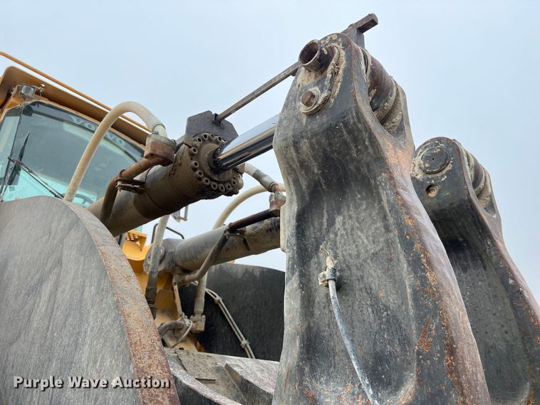 image for item DS3069 2004 Volvo  L330E wheel loader