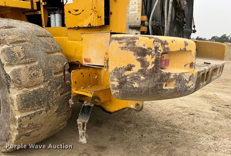 image for item DS3069 2004 Volvo  L330E wheel loader