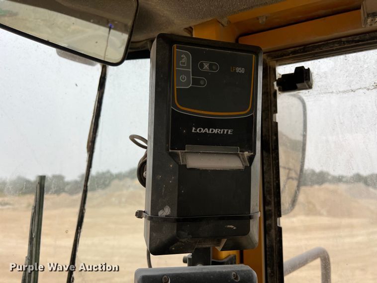 image for item DS3069 2004 Volvo  L330E wheel loader