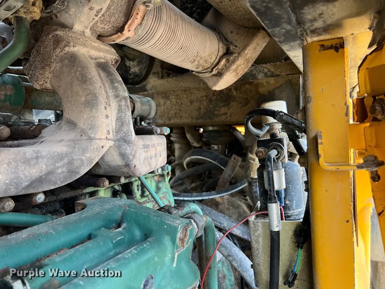 image for item DS3069 2004 Volvo  L330E wheel loader