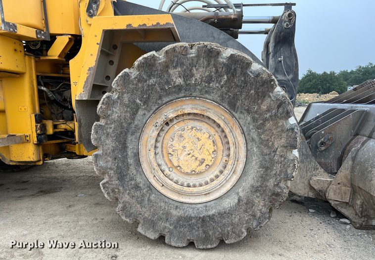 image for item DS3069 2004 Volvo  L330E wheel loader