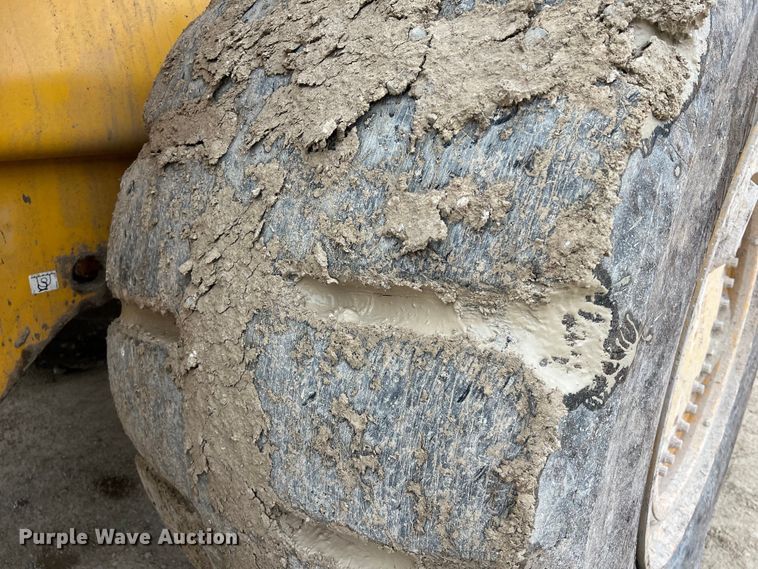 image for item DS3069 2004 Volvo  L330E wheel loader