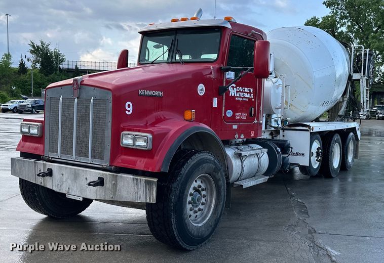 image for item DS4131 2015 Kenworth  W900 ready mix truck