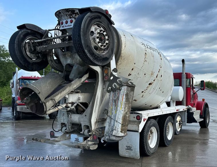 image for item DS4131 2015 Kenworth  W900 ready mix truck