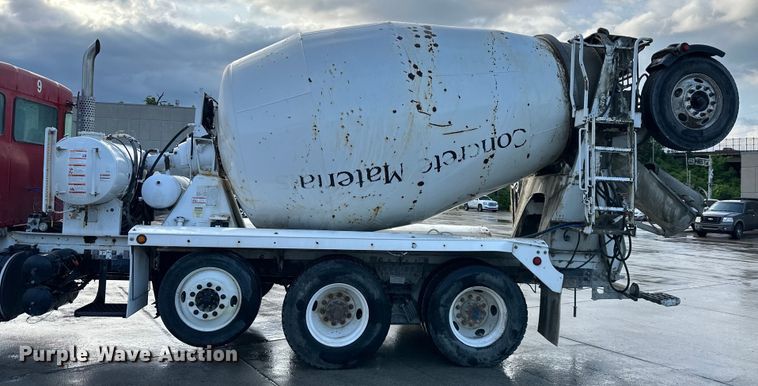 image for item DS4131 2015 Kenworth  W900 ready mix truck