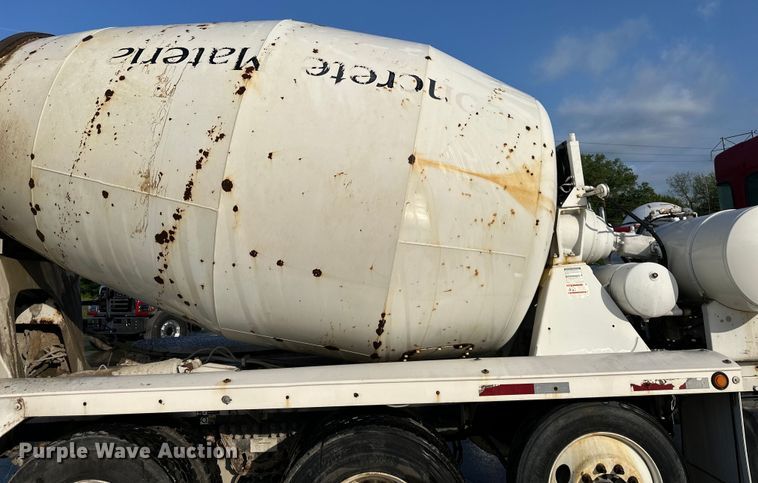 image for item DS4131 2015 Kenworth  W900 ready mix truck