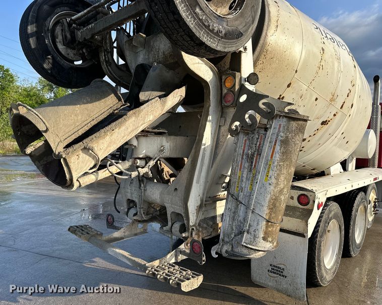 image for item DS4131 2015 Kenworth  W900 ready mix truck