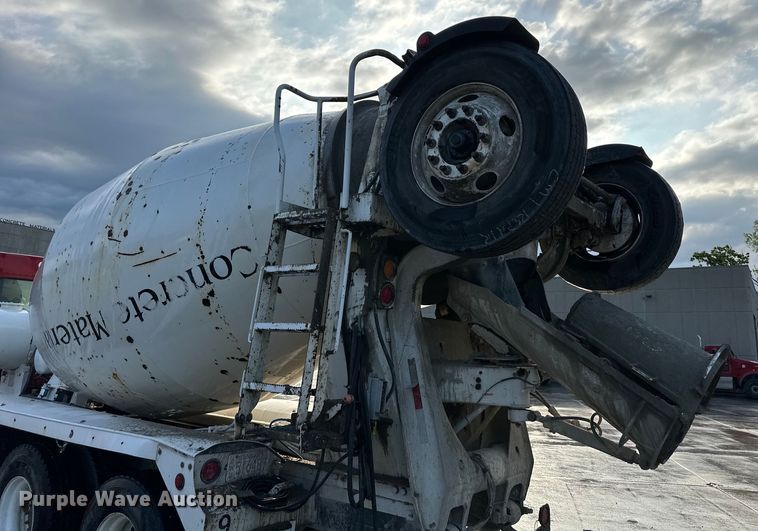 image for item DS4131 2015 Kenworth  W900 ready mix truck