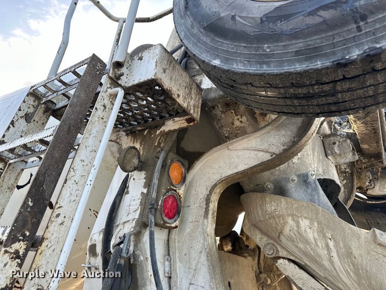 image for item DS4131 2015 Kenworth  W900 ready mix truck