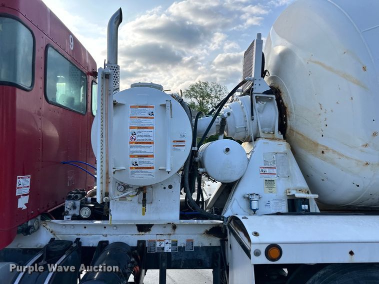 image for item DS4131 2015 Kenworth  W900 ready mix truck