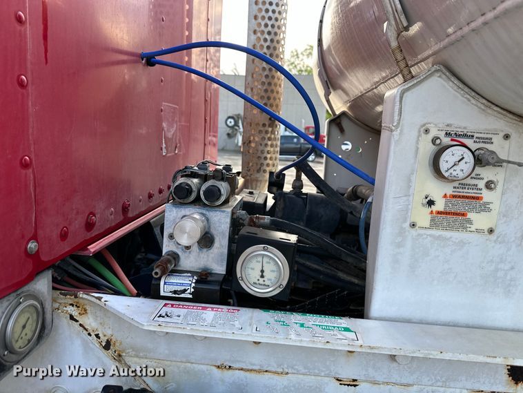 image for item DS4131 2015 Kenworth  W900 ready mix truck