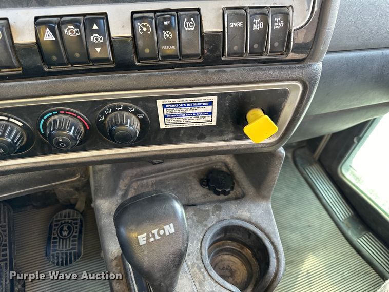 image for item DS4131 2015 Kenworth  W900 ready mix truck