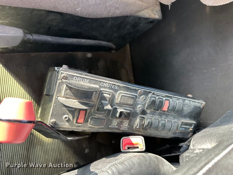 image for item DS4131 2015 Kenworth  W900 ready mix truck