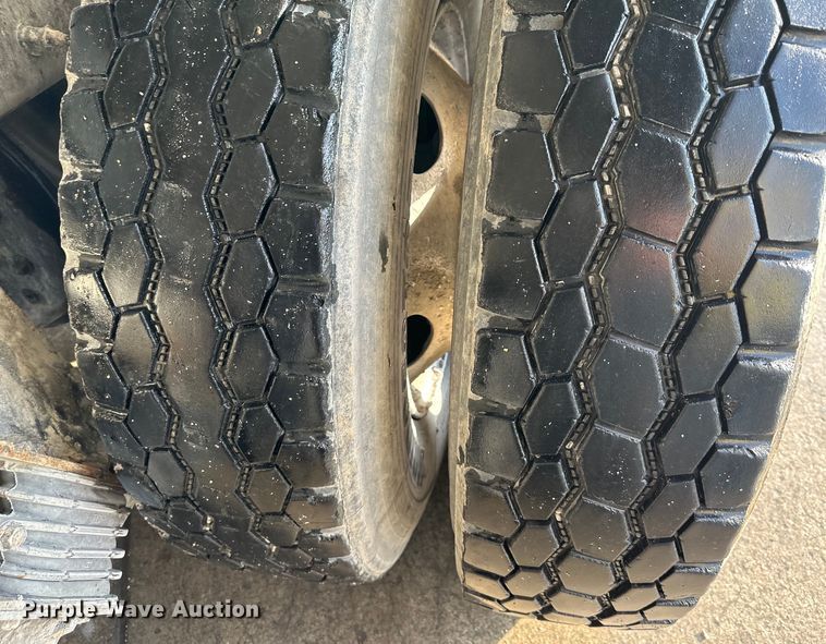 image for item DS4131 2015 Kenworth  W900 ready mix truck