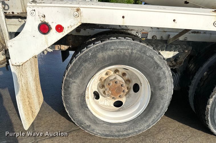 image for item DS4131 2015 Kenworth  W900 ready mix truck