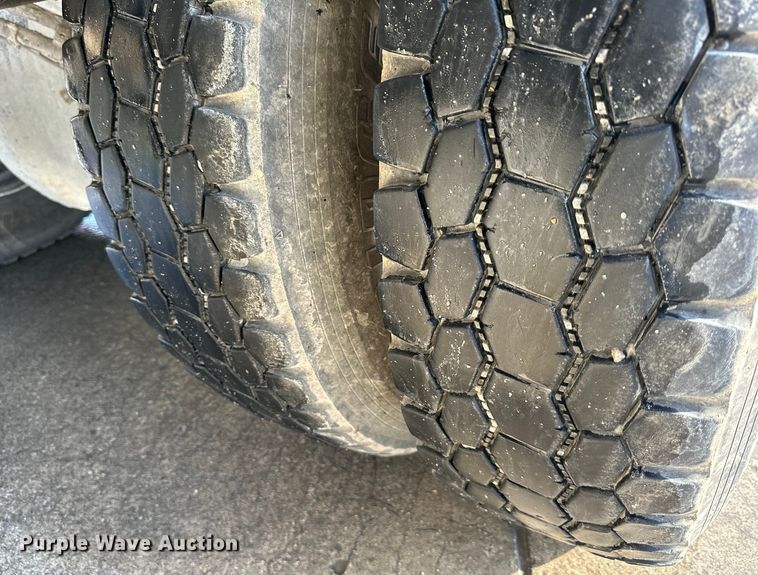 image for item DS4131 2015 Kenworth  W900 ready mix truck