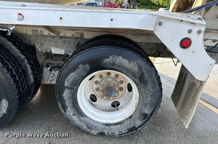 image for item DS4131 2015 Kenworth  W900 ready mix truck