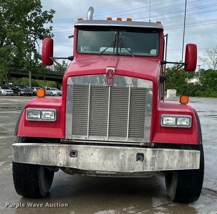 image for item DS4132 2016 Kenworth W900 ready mix truck