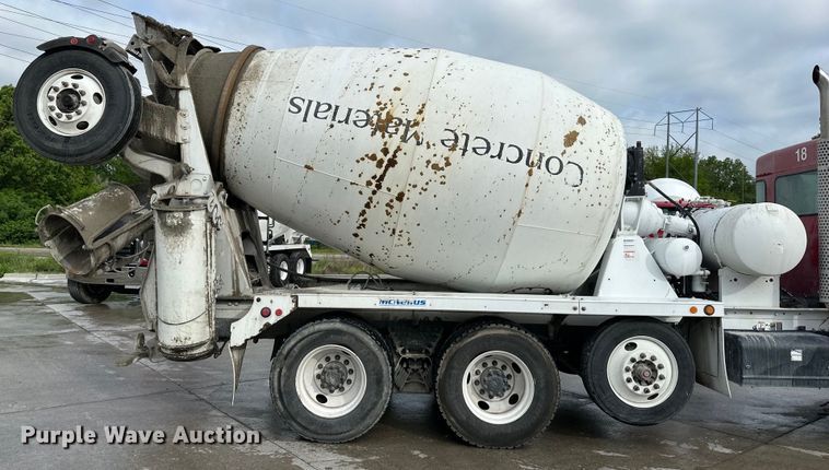 image for item DS4132 2016 Kenworth W900 ready mix truck