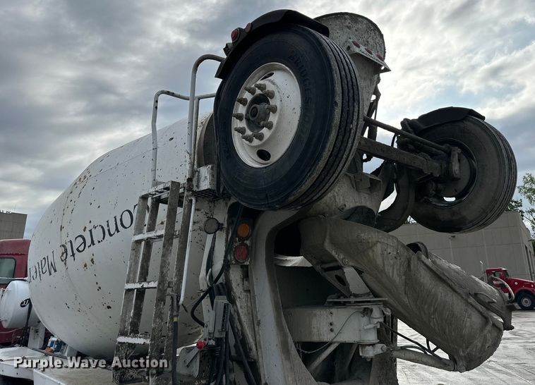 image for item DS4132 2016 Kenworth W900 ready mix truck