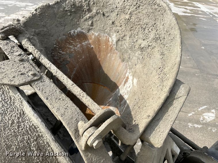 image for item DS4132 2016 Kenworth W900 ready mix truck