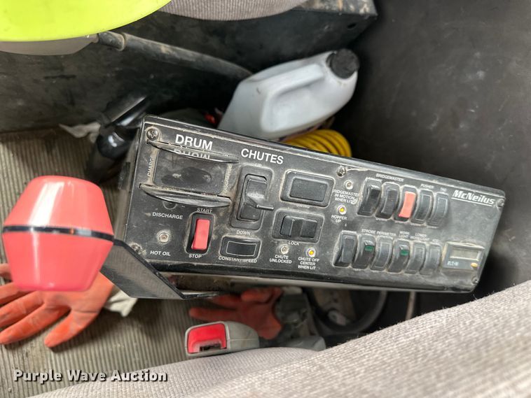 image for item DS4132 2016 Kenworth W900 ready mix truck