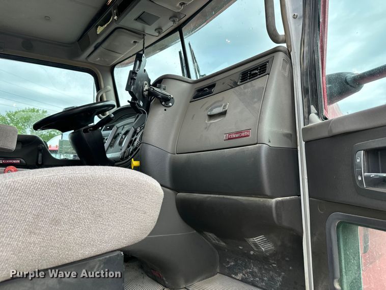 image for item DS4132 2016 Kenworth W900 ready mix truck