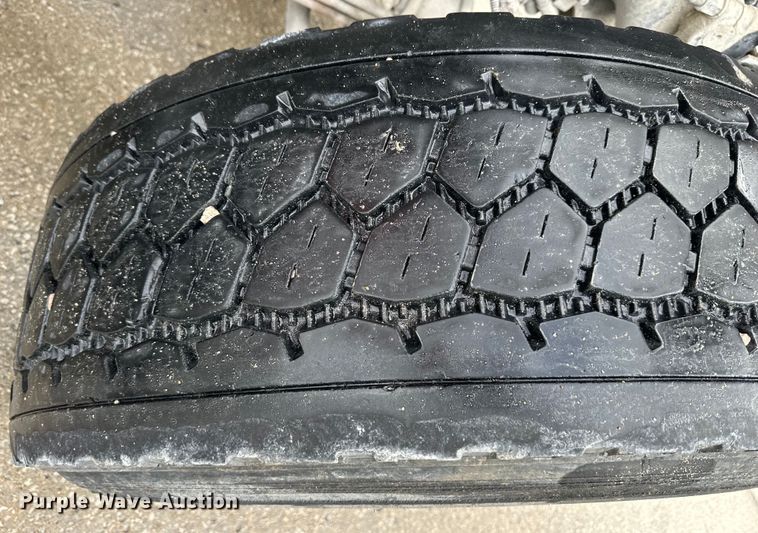 image for item DS4132 2016 Kenworth W900 ready mix truck