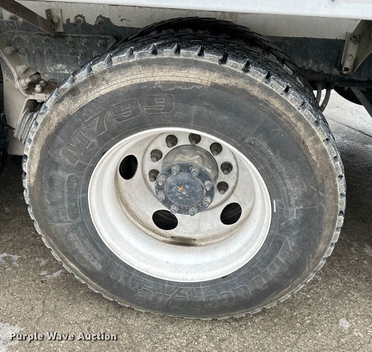 image for item DS4132 2016 Kenworth W900 ready mix truck