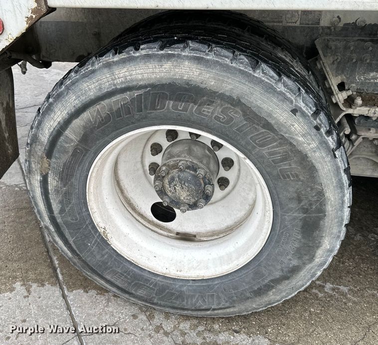 image for item DS4132 2016 Kenworth W900 ready mix truck