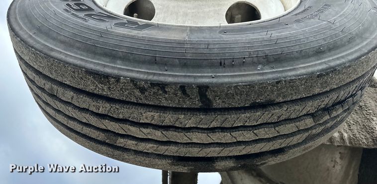 image for item DS4132 2016 Kenworth W900 ready mix truck