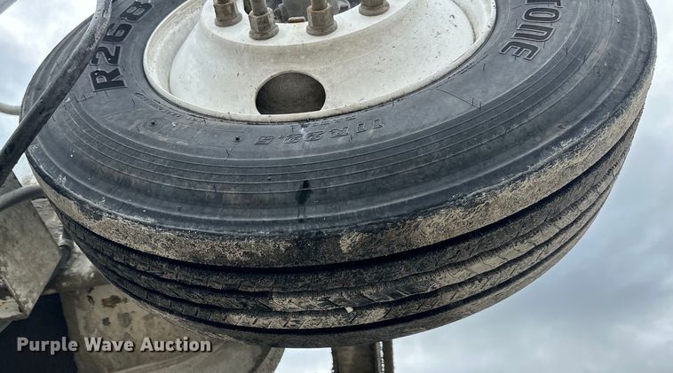 image for item DS4132 2016 Kenworth W900 ready mix truck