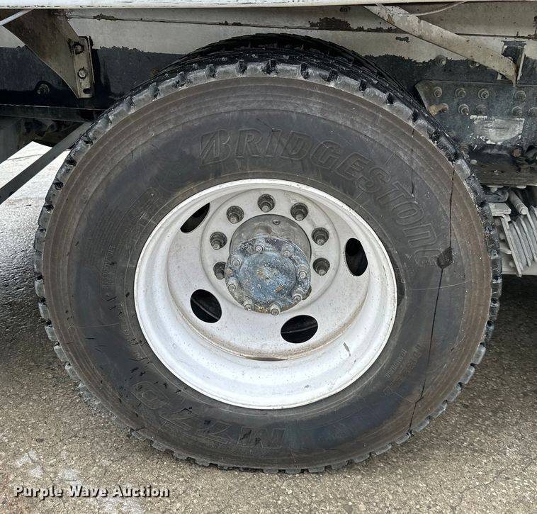 image for item DS4132 2016 Kenworth W900 ready mix truck